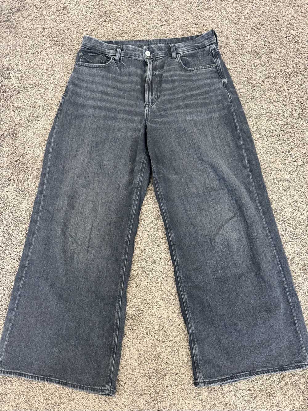 American Eagle Outfitters Wide Leg Jeans in Washed Gray